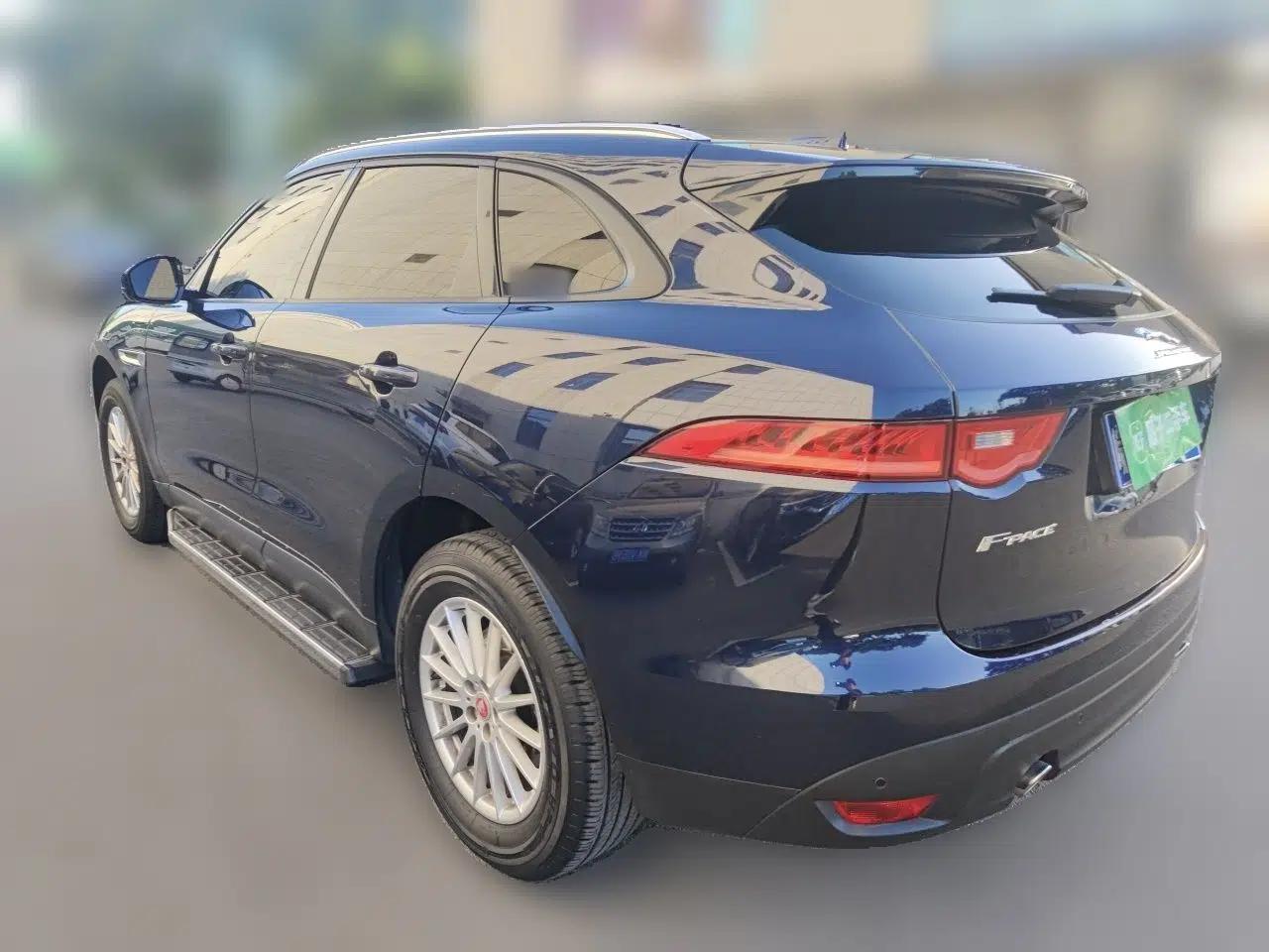 Jaguar F-PACE 2018 2.0T Four-Wheel Drive Urban Luxury Edition — миниатюра 4