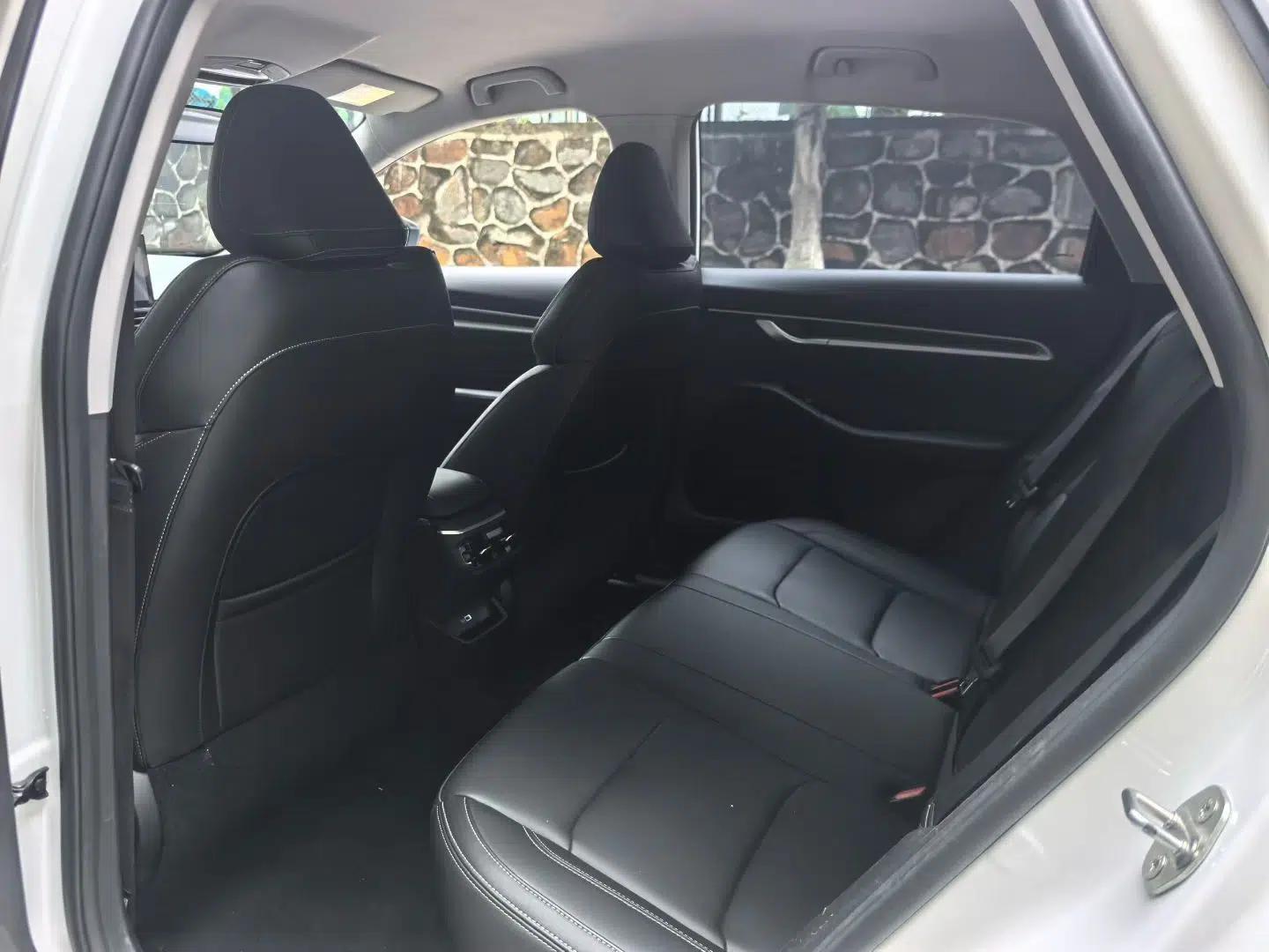 Geely Auto Emgrand 2025 4th Generation 1.5L CVT Longteng Edition — миниатюра 20