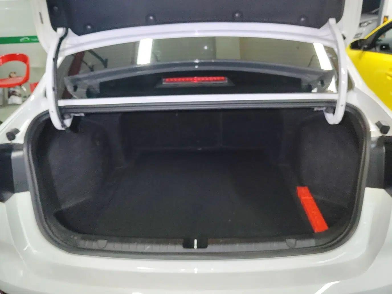 Geely Auto Emgrand 2025 4th Generation 1.5L CVT Longteng Edition — миниатюра 22