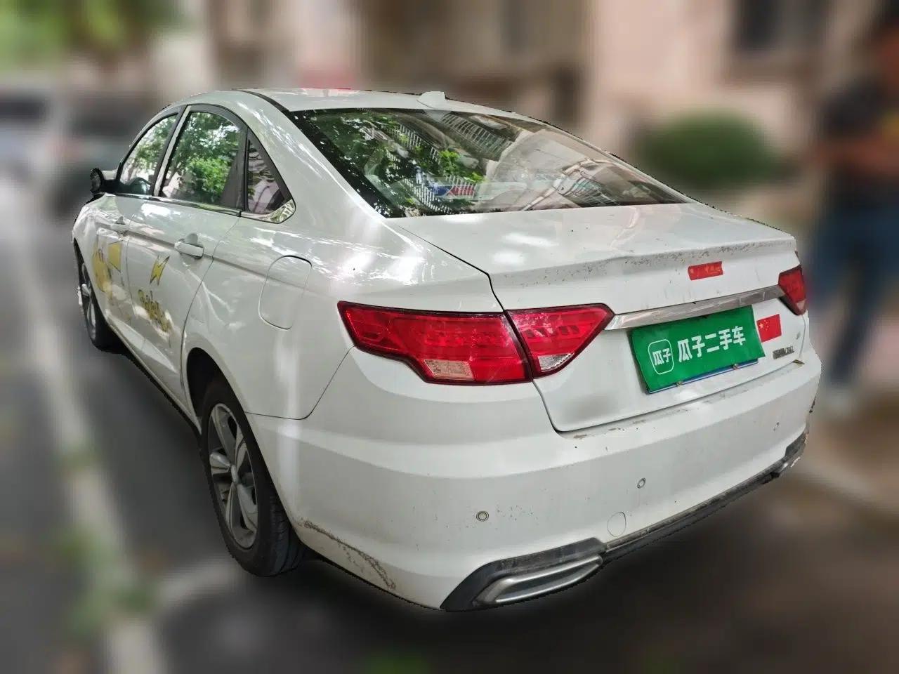 Geely Auto Emgrand GL 2018 1.8L Manual Elite Smart Connectivity Version — миниатюра 4