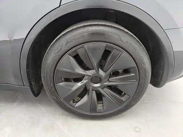Model Y 2024 Rear-Wheel Drive — миниатюра 13