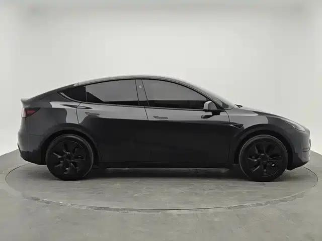 Model Y 2024 Rear-Wheel Drive — миниатюра 4
