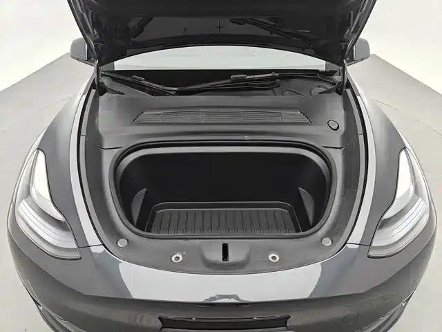 Model Y 2024 Rear-Wheel Drive — миниатюра 10