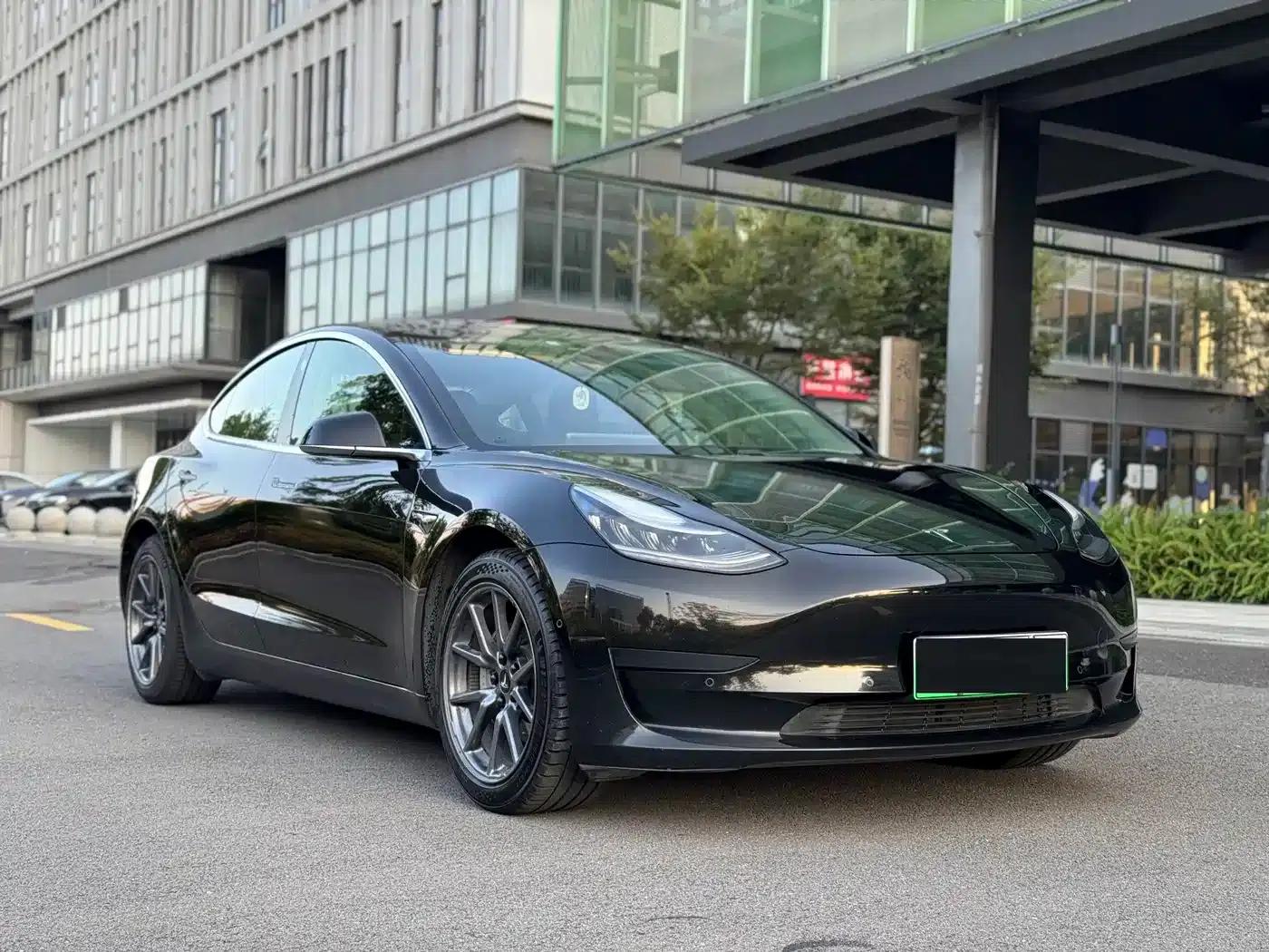Model 3 2020 Standard Range Rear-Wheel Drive Upgrade — миниатюра 3