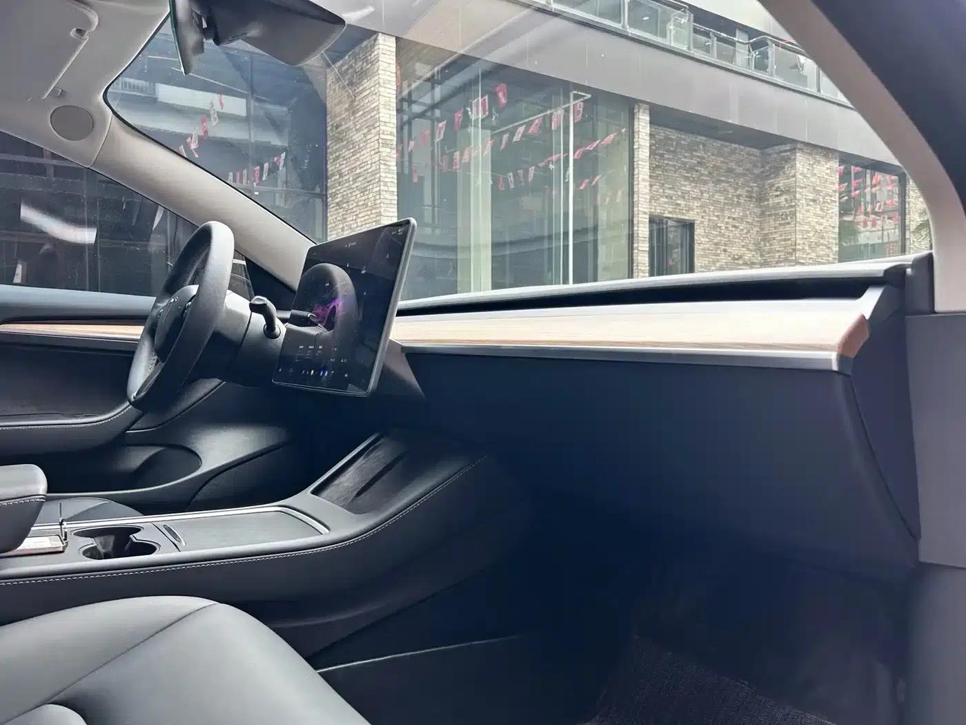 Model 3 2022 Rear-Wheel Drive — миниатюра 7