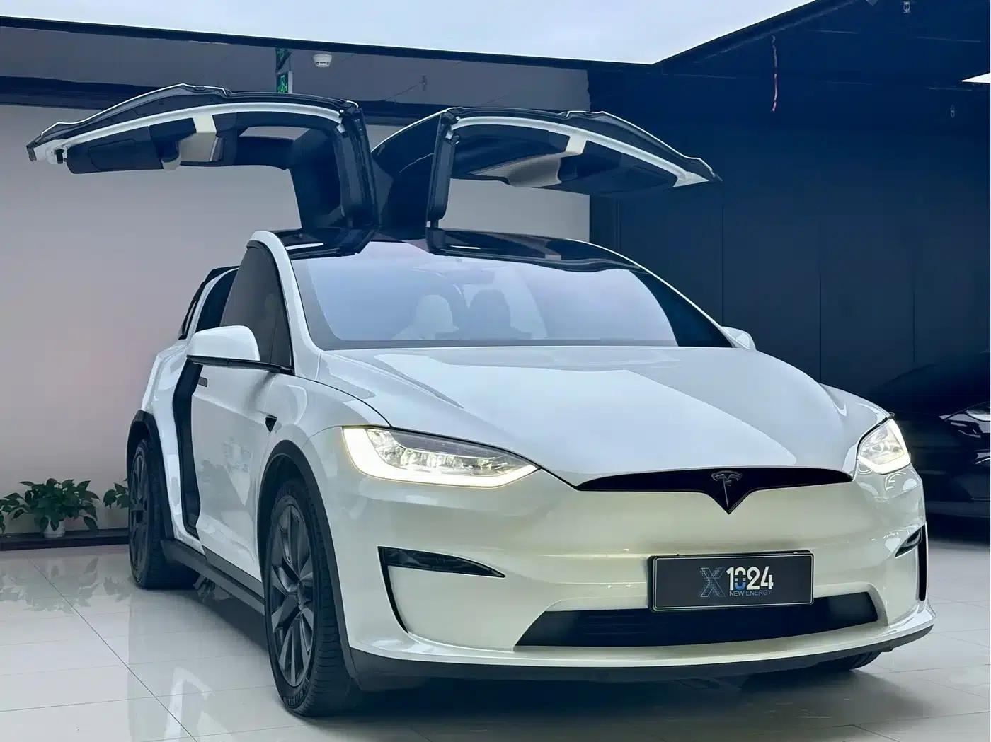 2023 Model X Dual Motor All-Wheel Drive — миниатюра 3