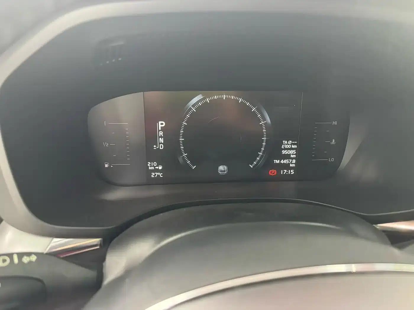 Volvo XC60 2019 T5 AWD Smart Edition (China VI Emission Standard) — миниатюра 3