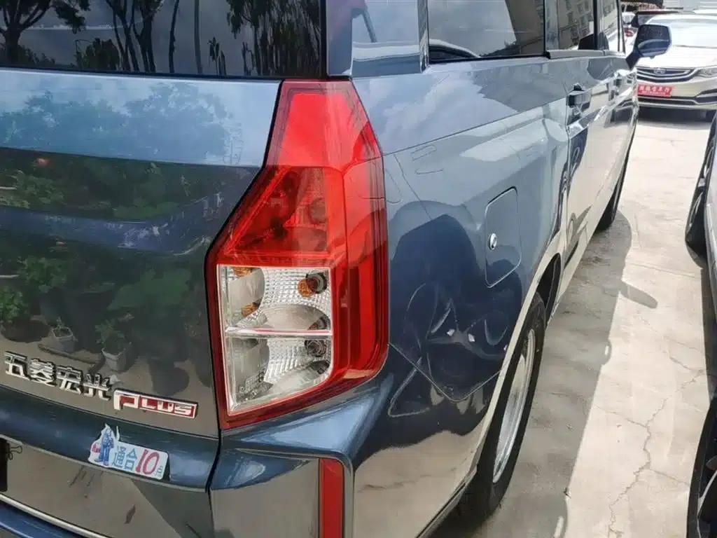 Wuling Hongguang PLUS 2020 1.5L Manual Standard 5-Seater — миниатюра 8