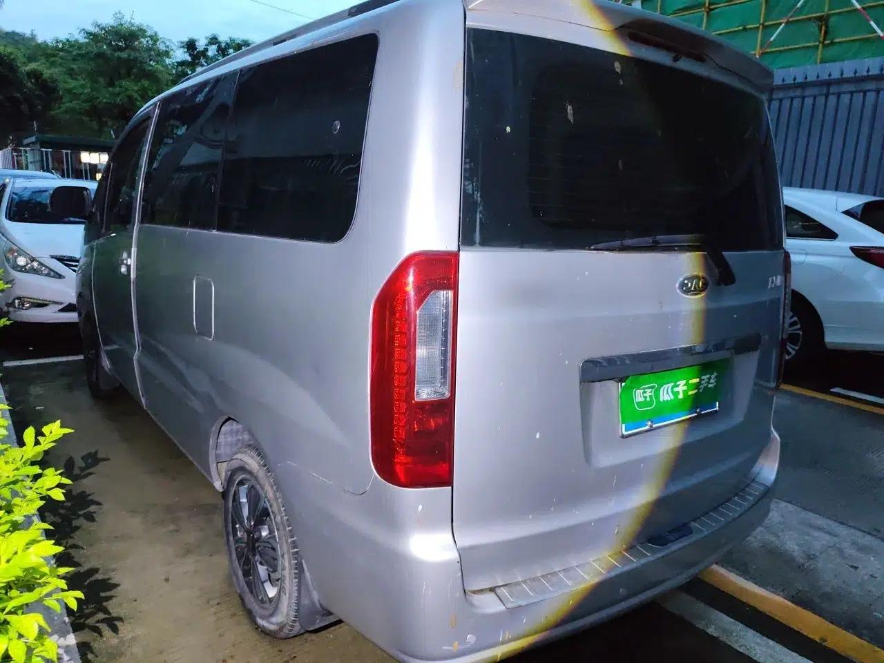 JAC Refine M3 2019 IKEA Edition 1.8L Luxury Smart Model — миниатюра 4