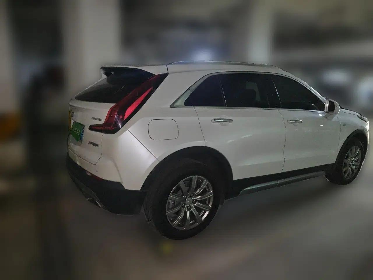 Cadillac XT4 2018 28T Two-Wheel Drive Leading Version — миниатюра 6