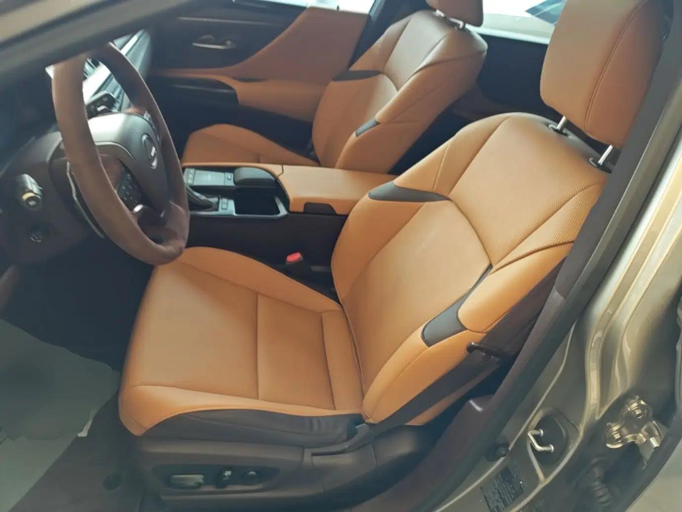 Lexus ES 2020 200 Excellence Edition — миниатюра 17