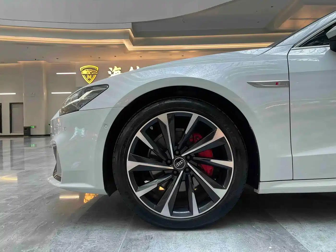 Audi A7L 2022 45 TFSI quattro S-line Paladin — миниатюра 14