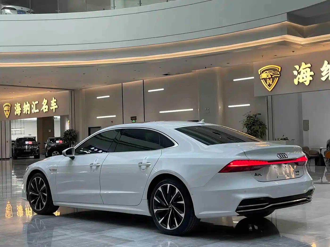 Audi A7L 2022 45 TFSI quattro S-line Paladin — миниатюра 5