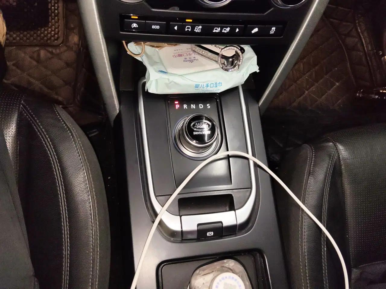 Land Rover Discovery Sport 2016 2.0T SE — миниатюра 14