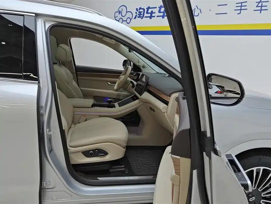 Wenjie M7 2024 1.5T AWD Plus Edition 5-seater — миниатюра 8