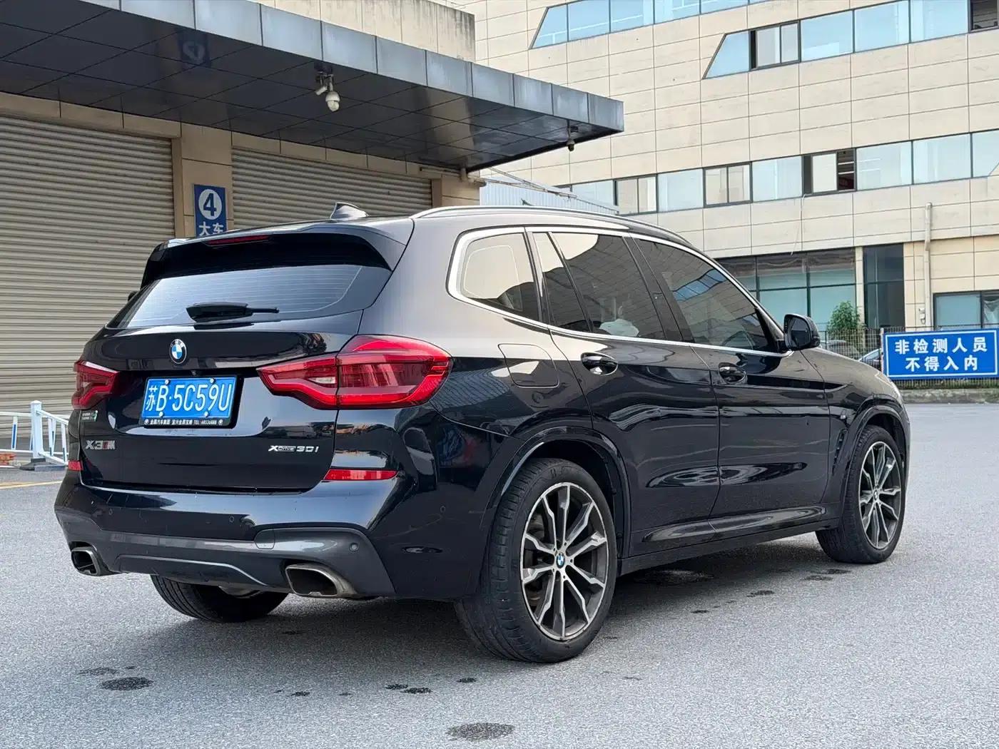 BMW X3 2021 xDrive30i Leading M Sport Package — миниатюра 13