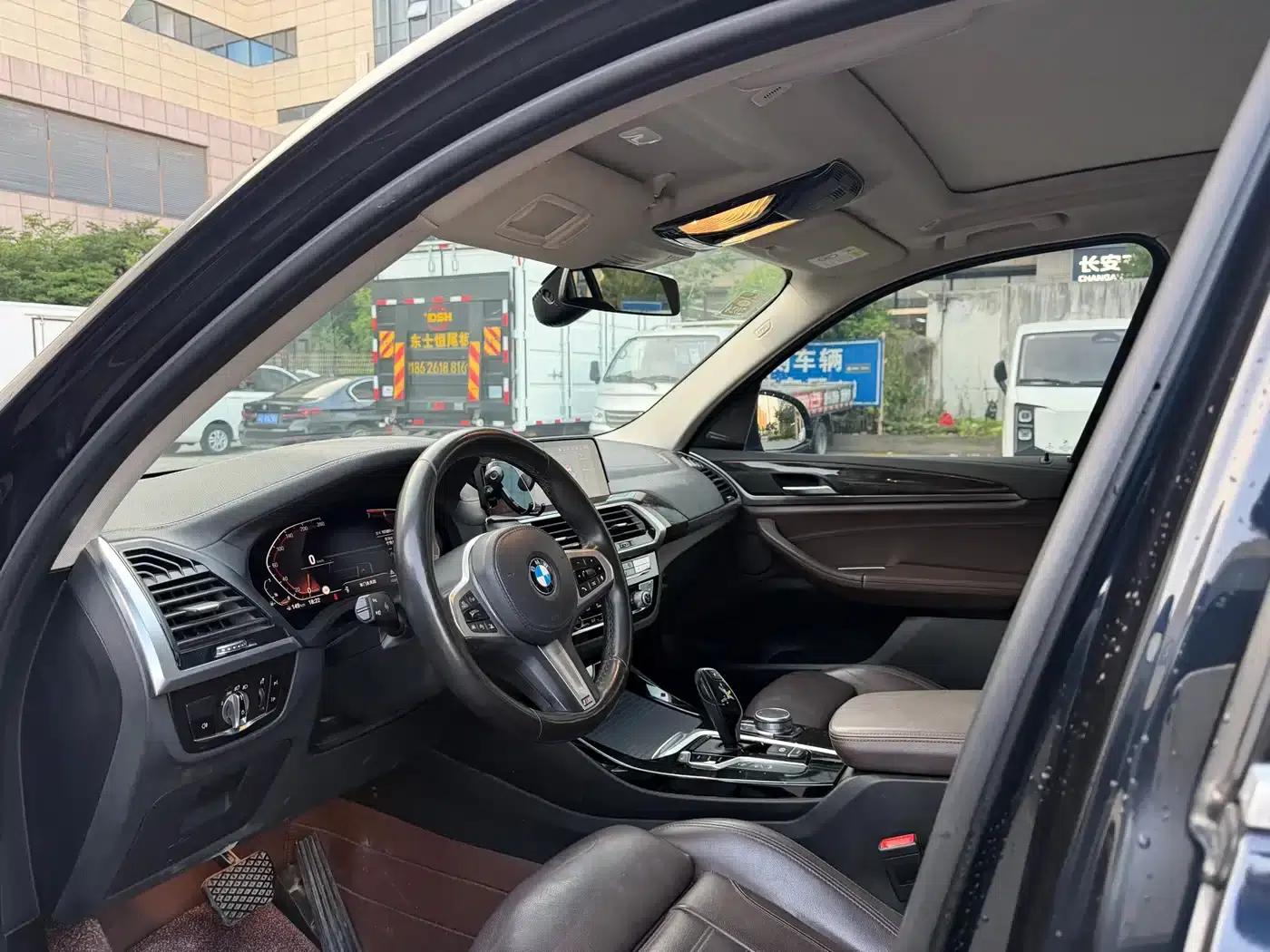 BMW X3 2021 xDrive30i Leading M Sport Package — миниатюра 4