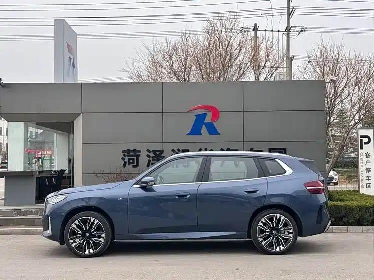 BMW X3 2025 xDrive30L Luxury M Sport Package — миниатюра 3