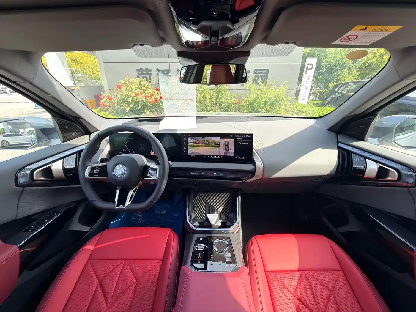 BMW X3 2025 xDrive30L Luxury M Sport Package — миниатюра 7