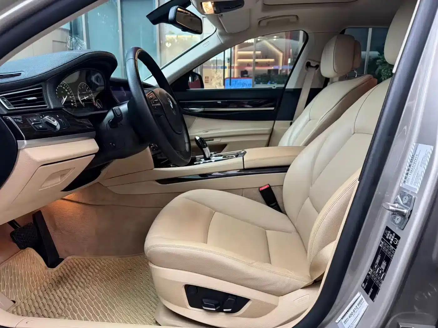 BMW 7 Series 2009 730Li Leading Edition — миниатюра 21