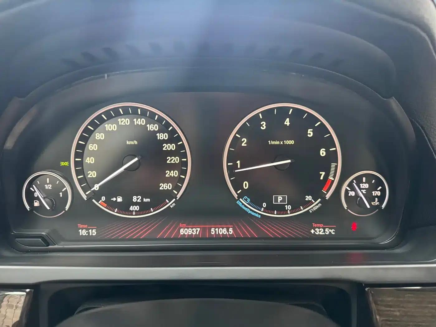 BMW 7 Series 2009 730Li Leading Edition — миниатюра 23