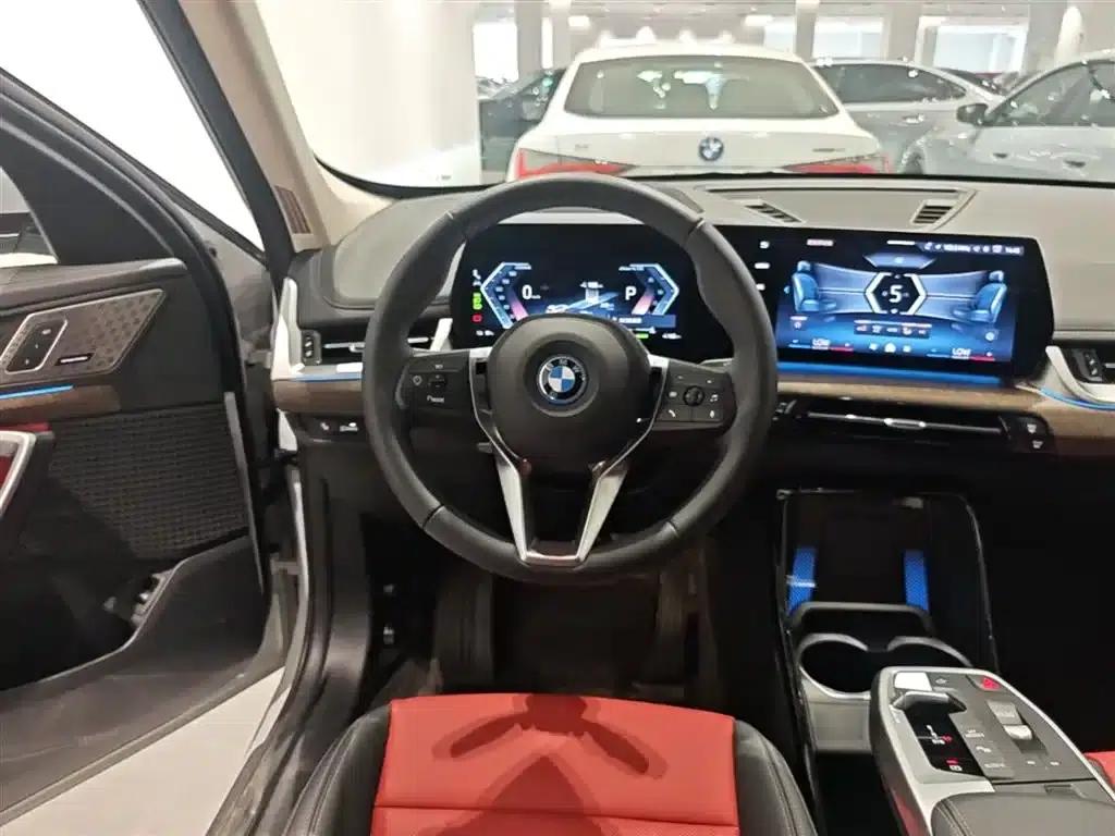 BMW iX1 2023 xDrive30L X Design Package — миниатюра 17