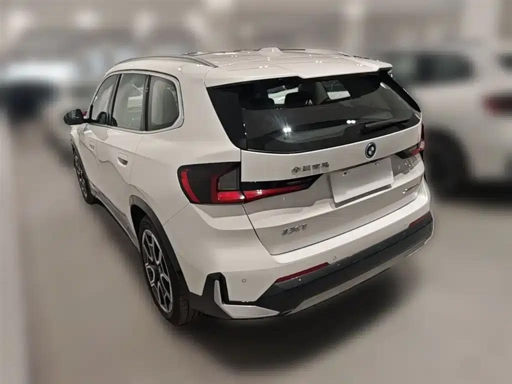 BMW iX1 2023 xDrive30L X Design Package — миниатюра 9