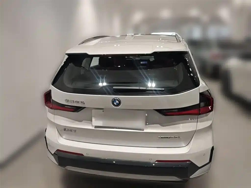 BMW iX1 2023 xDrive30L X Design Package — миниатюра 10