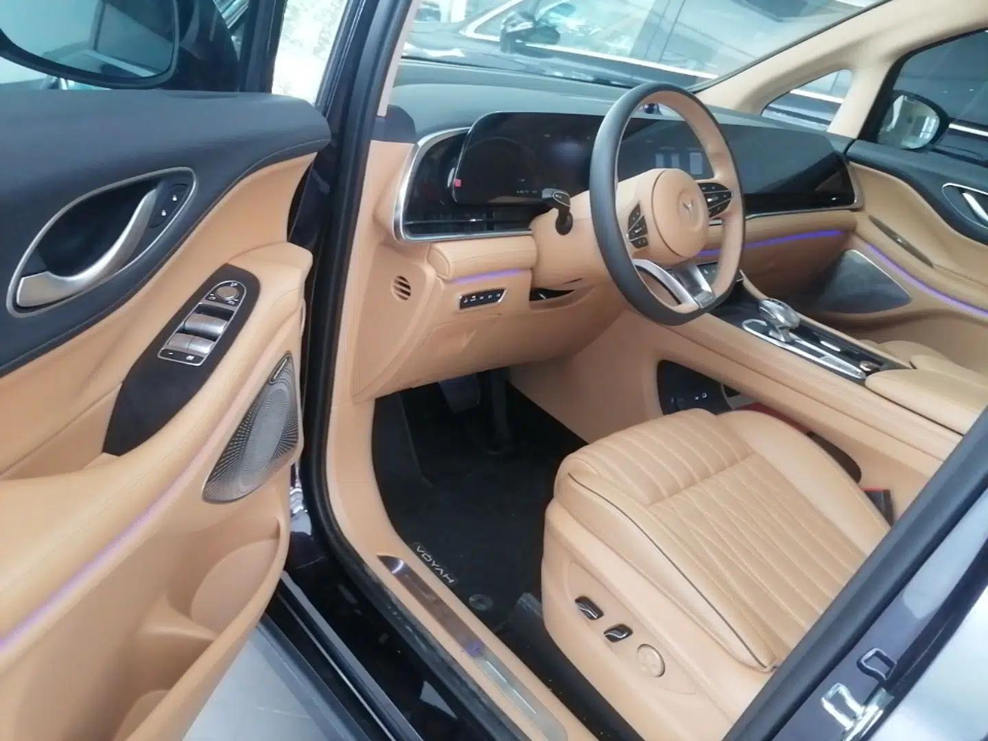 VOYAH Dream 2024 PHEV Ultra-Long Range Flagship Edition — миниатюра 18