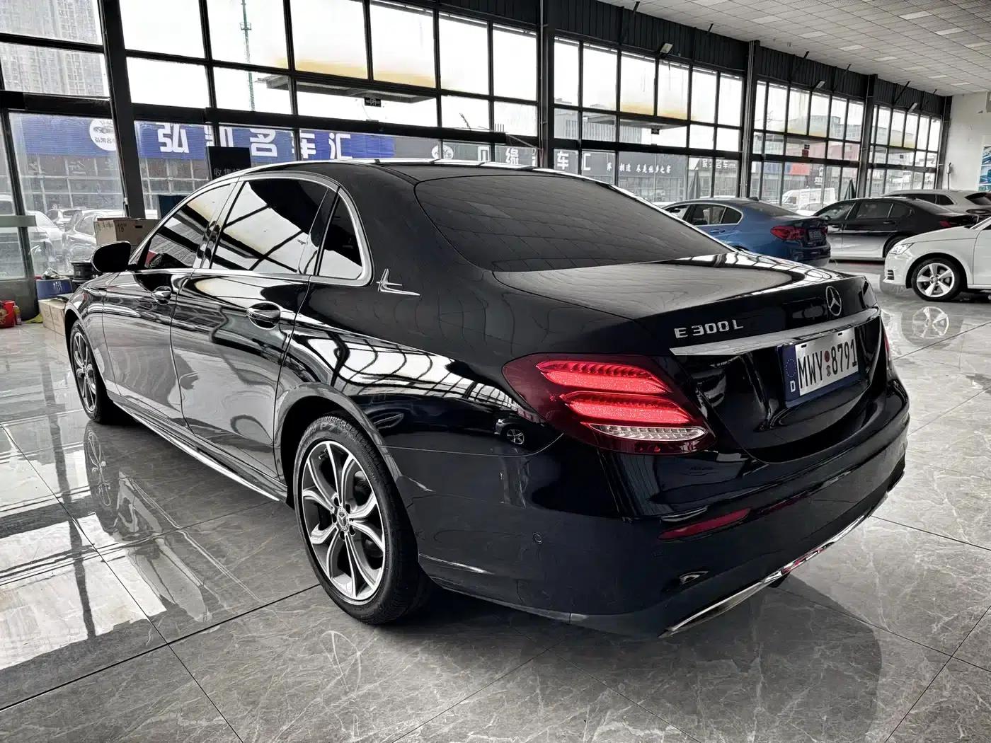 Mercedes-Benz E-Class 2020 E 300 L Sport Style — миниатюра 4