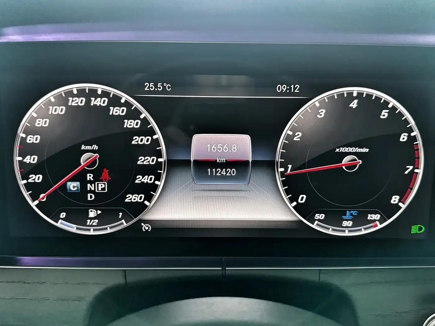 Mercedes-Benz E-Class 2020 E 300 L Sport Style — миниатюра 7