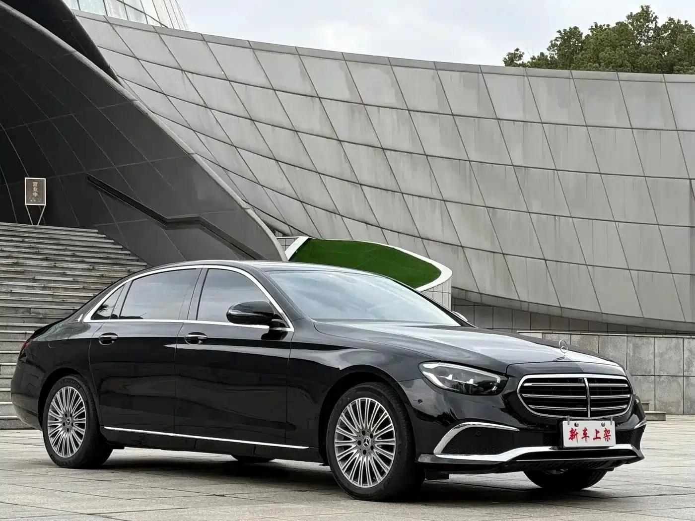 2022 Mercedes-Benz E-Class E 300 L Luxury — миниатюра 3