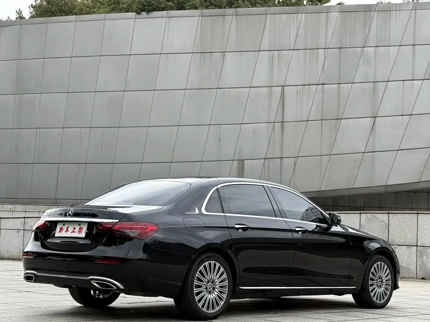2022 Mercedes-Benz E-Class E 300 L Luxury — миниатюра 4