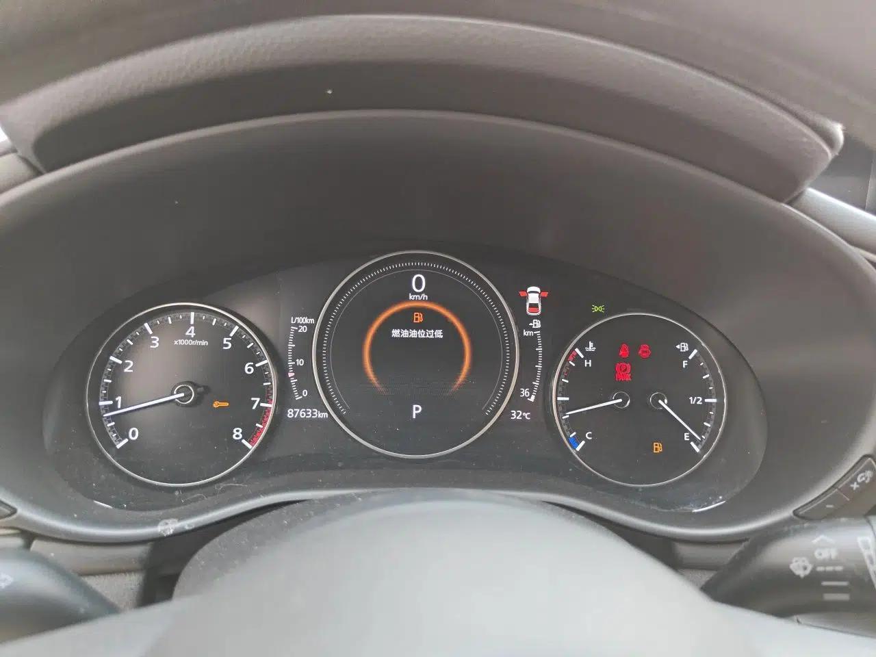 Mazda 3 Axela 2020 1.5L Automatic ZhiMei Edition — миниатюра 11