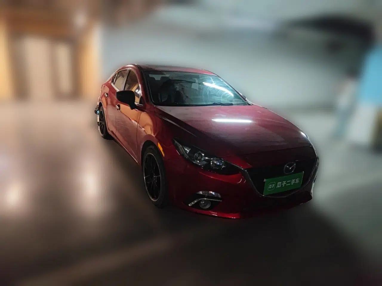 Mazda 3 Axela 2016 Sedan 1.5L Automatic Luxury Model — миниатюра 3