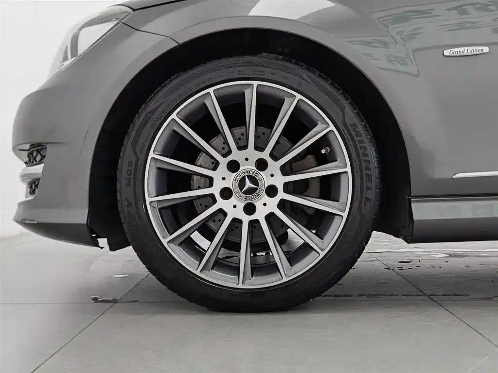 Mercedes-Benz C-Class 2013 C 260 CGI Fashion Model — миниатюра 17