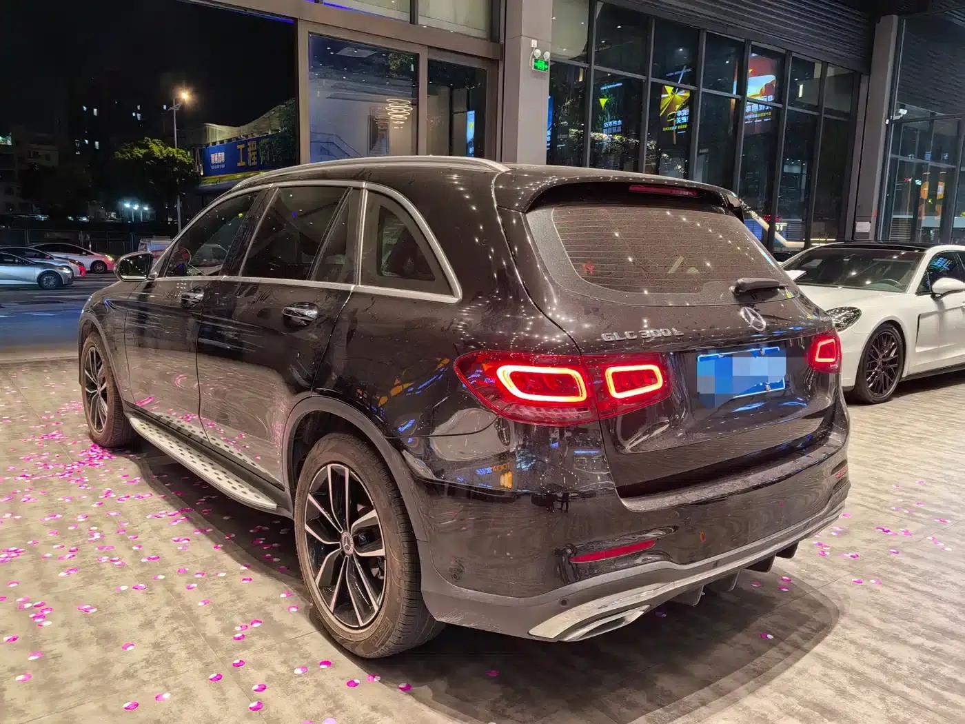 2021 Mercedes-Benz GLC 300 L 4MATIC Dynamic — миниатюра 3
