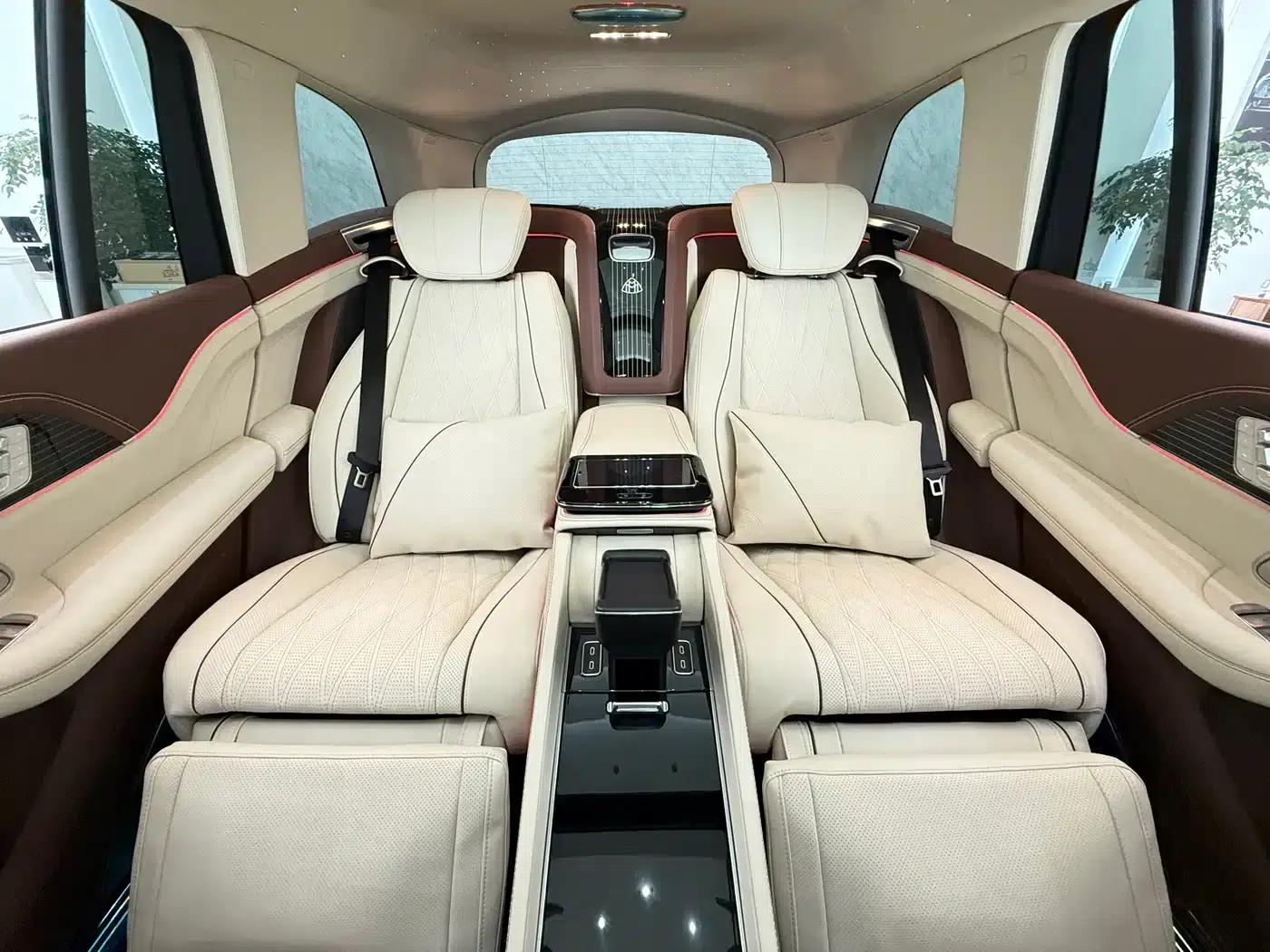 2026 Mercedes-Benz GLS 450 4MATIC Luxury — миниатюра 14
