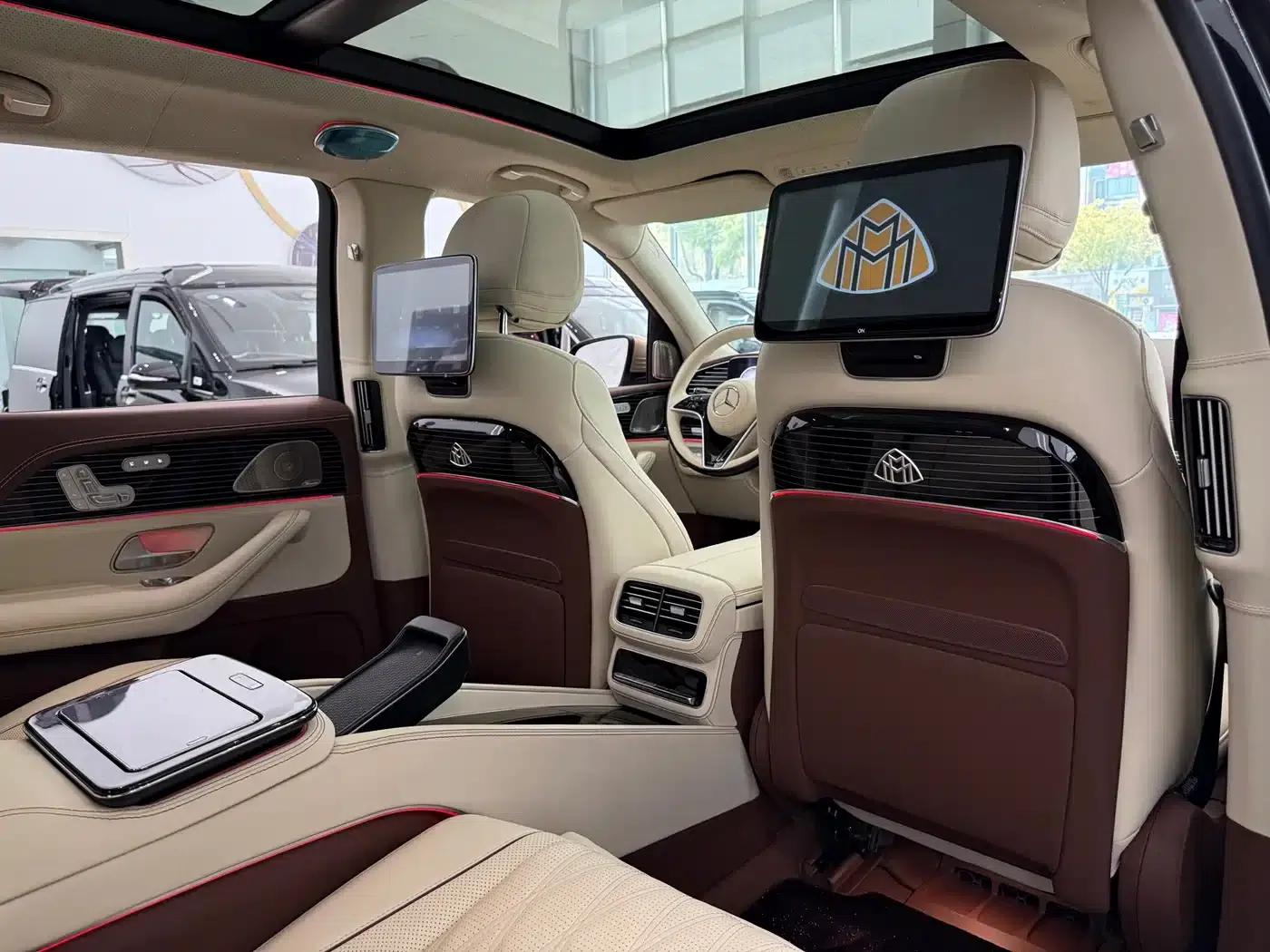 2026 Mercedes-Benz GLS 450 4MATIC Luxury — миниатюра 16