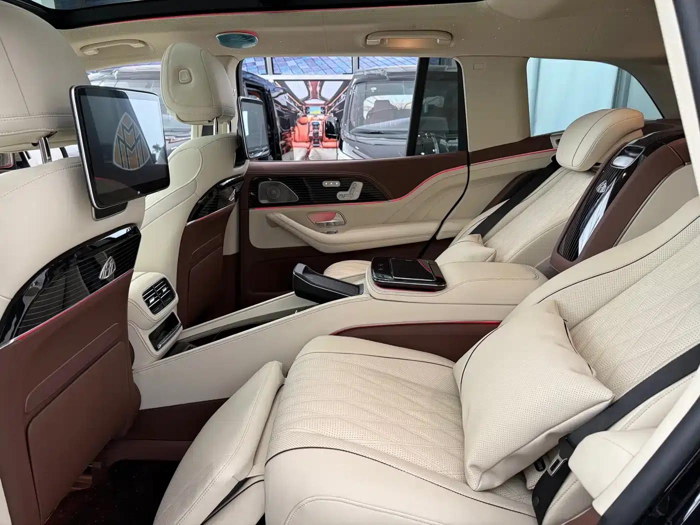 2026 Mercedes-Benz GLS 450 4MATIC Luxury — миниатюра 9