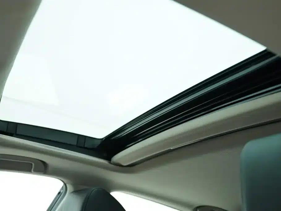 2022 Honda Accord 260TURBO Luxury Edition — миниатюра 12
