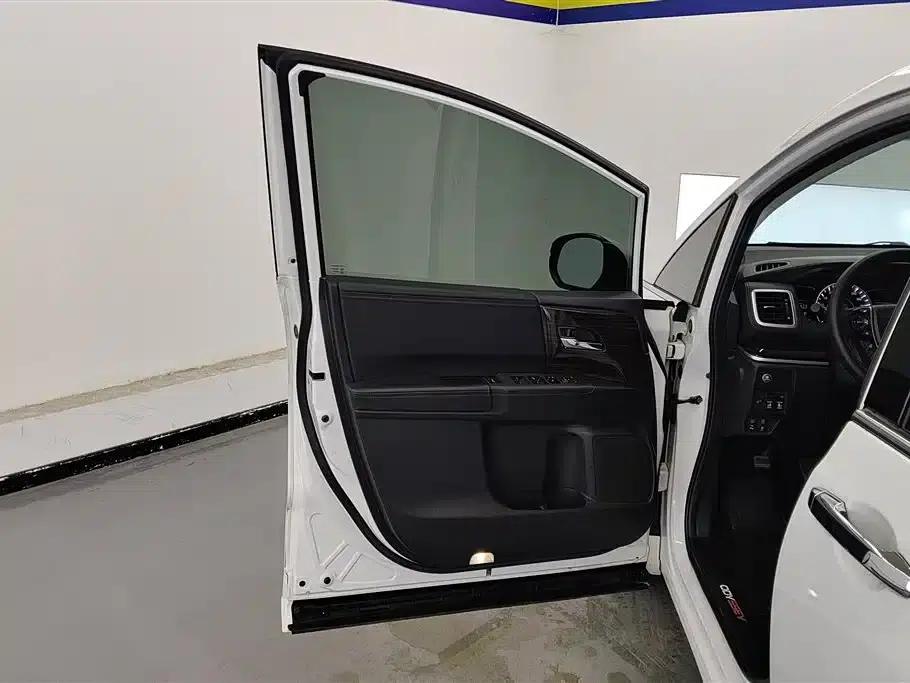2018 Odyssey 2.4L Luxury Edition — миниатюра 7