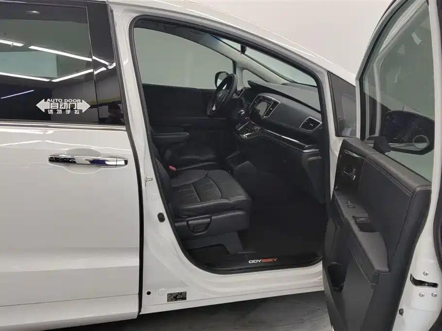 2018 Odyssey 2.4L Luxury Edition — миниатюра 8