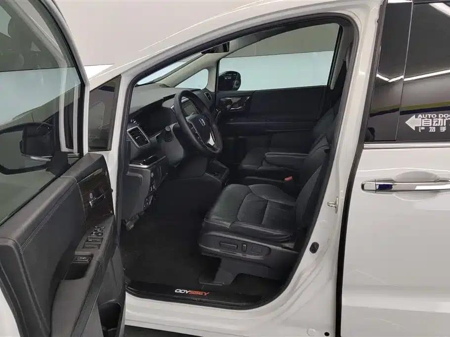 2018 Odyssey 2.4L Luxury Edition — миниатюра 9