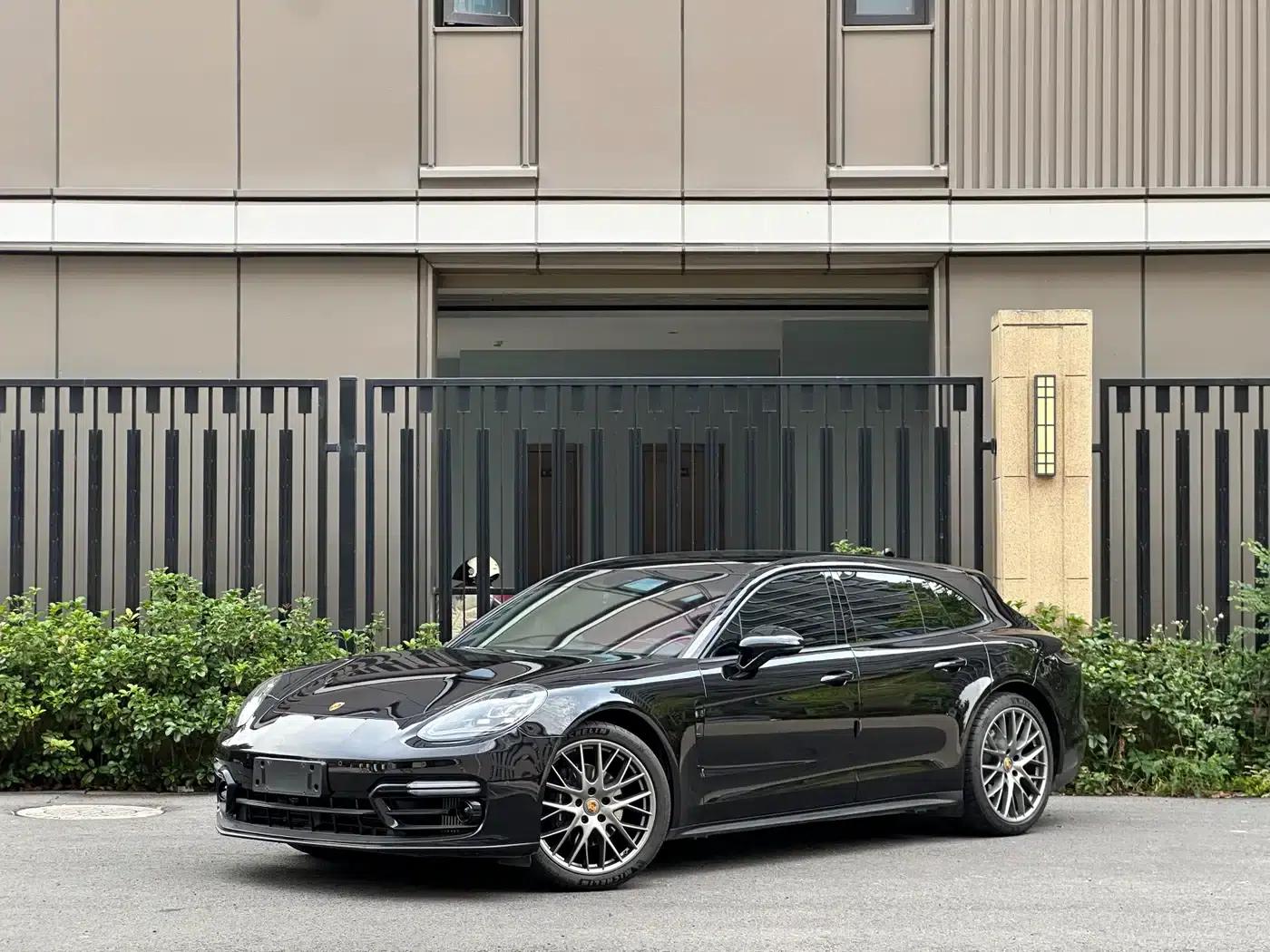Panamera 2023 Panamera 4 Sport Turismo 2.9T — миниатюра 1