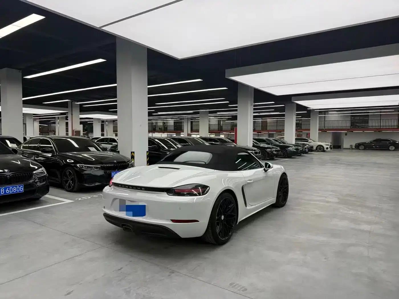 2019 Porsche 718 Boxster T 2.0T — миниатюра 12