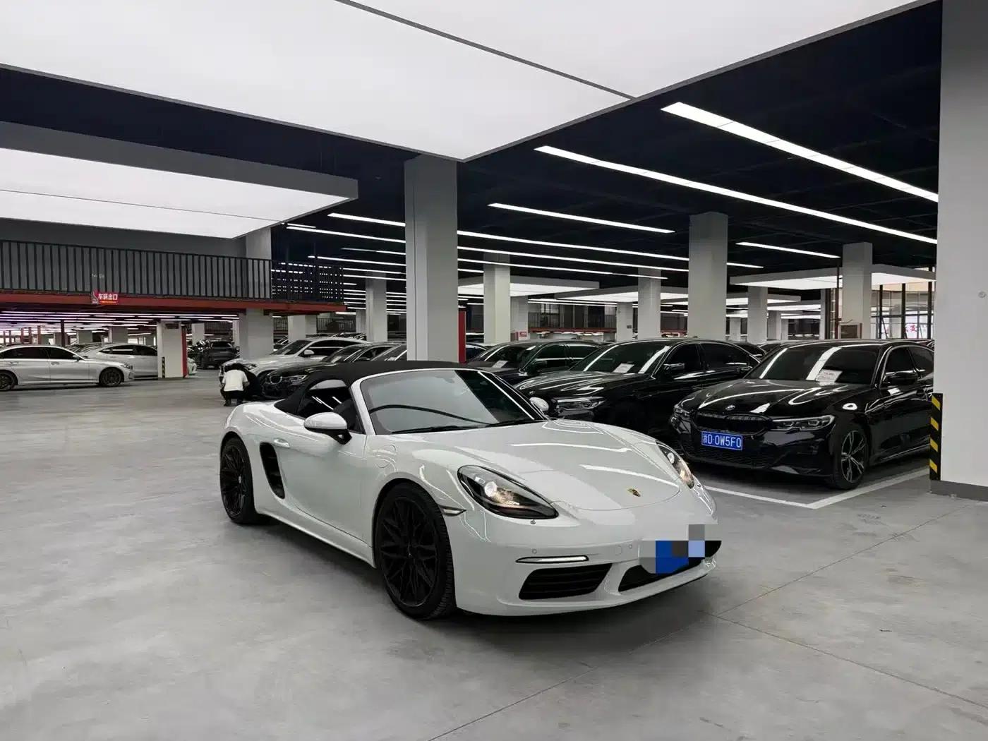 2019 Porsche 718 Boxster T 2.0T — миниатюра 3