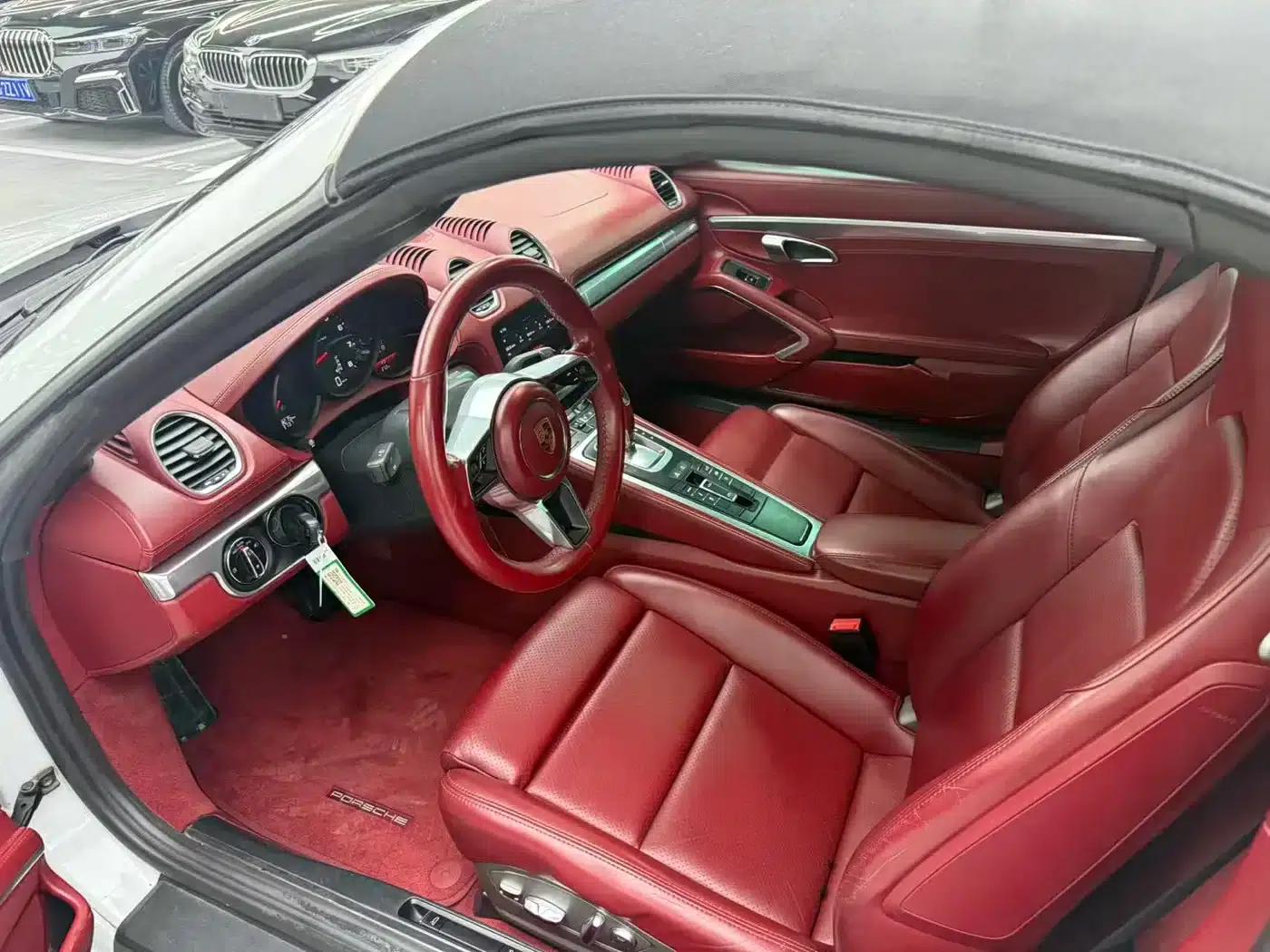 2019 Porsche 718 Boxster T 2.0T — миниатюра 5