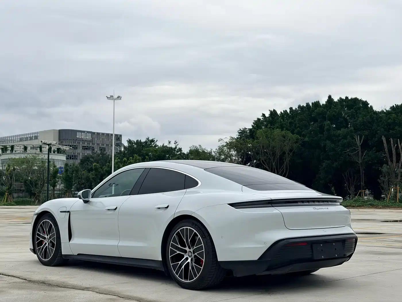 2019 Taycan 4S — миниатюра 4