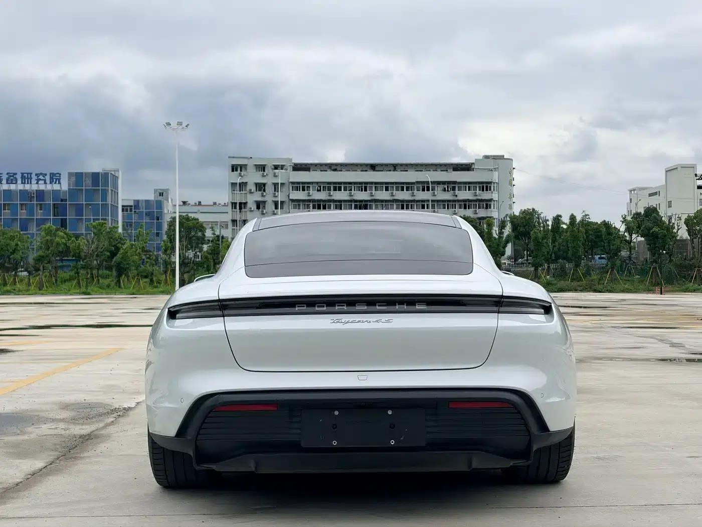 2019 Taycan 4S — миниатюра 5